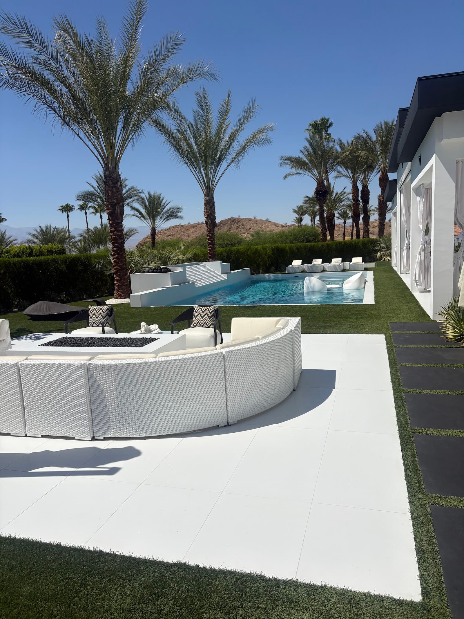 Weekly Pool Cleaning photo 5